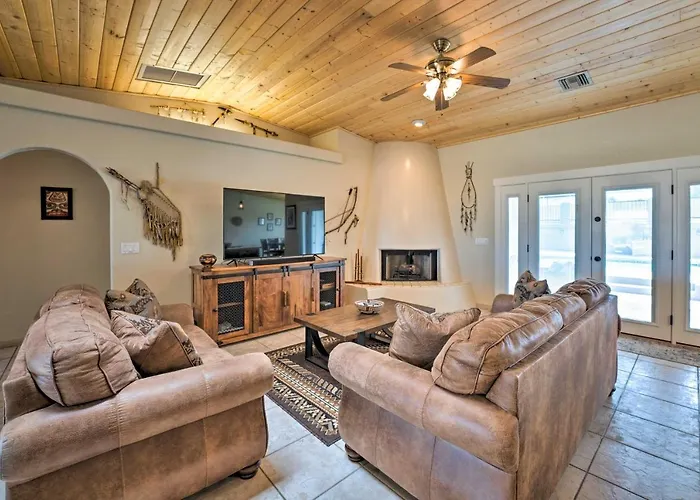 Havasu Home: Heated Pool & Golf Course Views Lake Havasu City