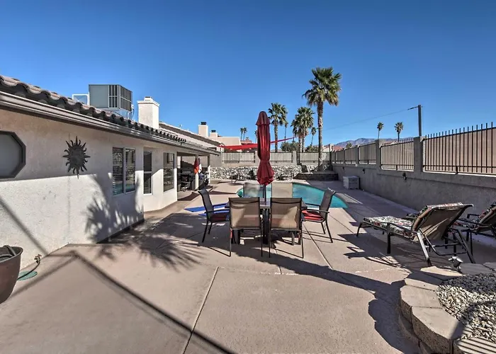 Vakantiehuis Havasu Home: Heated Pool & Golf Course Views *