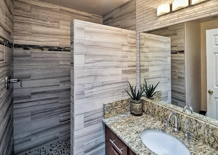 Havasu Home: Heated Pool & Golf Course Views Vakantiehuis *