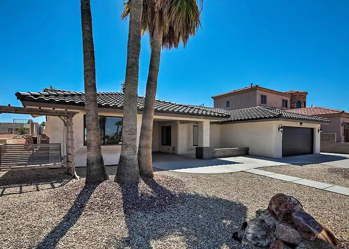 Vakantiehuis Havasu Home: Heated Pool & Golf Course Views Lake Havasu City
